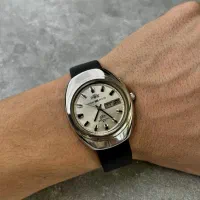 ساعت مچی قدیمی اورینت