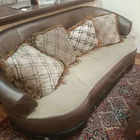 مبل پنج نفره‌ی کارکرده