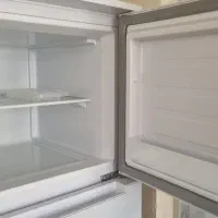 یخچال فریزر دار نو،کاملانو وتمیز وکم کار هس
