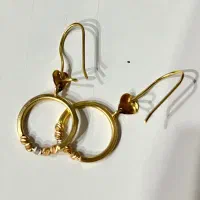 گوشواره|جواهرات|اهواز, گلستان|دیوار