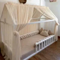 کلبه تخت نوجوان