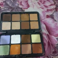 وسیله میکاپ در حد نو مارک واصلین با قیمت مناسب