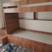 تخت دو طبقه نوجوان به همراه تخت میزبان