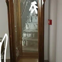 ویترین سالم به رنگ طلایی