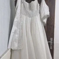 لباس عروس سایز ۳۸.۴۰.۴۲ به همراه تمام متعلقات|لباس|اراک, |دیوار