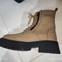 بوت چرمی بالنسیاگا|کیف، کفش، کمربند|مهاباد (آذربایجان غربی), |دیوار