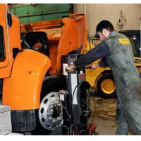 سرویس کار ماشین آلات سنگین