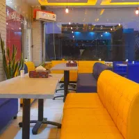 استخدام نیرو جهت همکاری در فست فود