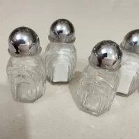 لیوان و نمکدان پرده ای فرانسه و نعلبکی ارکوپال|ظروف سرو و پذیرایی|قم, باجک یک|دیوار