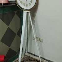 ساعت ایستاده