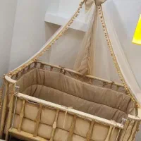 گهواره و تخت کنار مادر|تخت و صندلی بچه|فولادشهر, مسکن مهر فولادشهر|دیوار