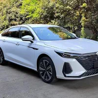 یک دستگاه اریزو 8 صفر کیلومتر  تحویل روز