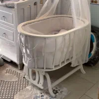 تخت کنارمادر درحدنو