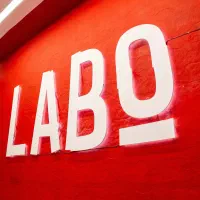 صندوقدار و فروشنده