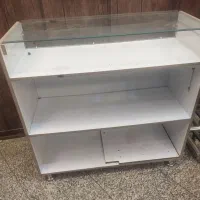 پیشخوان شیشه و ام دی اف و آینه