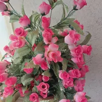 گلهای مصنوعی مناسب گل آرایی|گل مصنوعی|اراک, |دیوار
