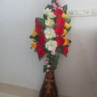 گلدان وگل مصنوعی سالم وزیبا