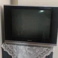 میز و تلویزیون‌