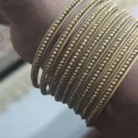 شش عدد النگو