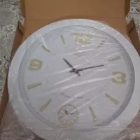 ساعت نو نو هنوز باتری زده نشده