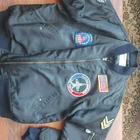 کاپشن خلبانی آمریکایی اصل