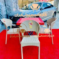 میز و صندلی پلاستیکی طرح دی نهارخوری غذاخوری