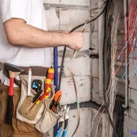 خدمات برق ساختمان و نصب لوستر و دوربین مداربسته