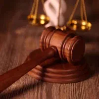 وکیل پایه یک دادگستری خانم
