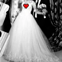 لباس عروس دانتل زیبا در حد نو