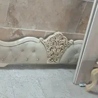 تخت خواب ۲ نفره جک دار به همراه میز آرایش|تخت و سرویس خواب|پاکدشت, پاکدشت (مامازند)|دیوار