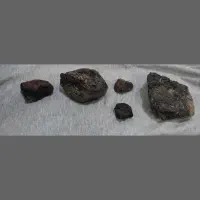 یک تعداد سنگ شهابی موجود هست خریدار واقعی بیاد