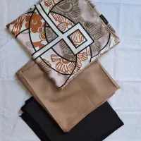 سه عدد روسری