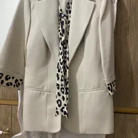 کت وشلواروشومیز|لباس|سورک, |دیوار