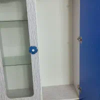 کمد بچه در حد نو همراه وسایل جانبی