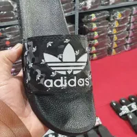 تولیدی دمپایی عمده باتنوع بالانایک وآدیداس