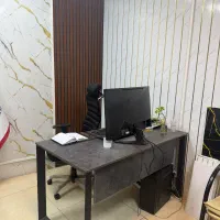فروشنده خانم ۸۰میلیون حقوق