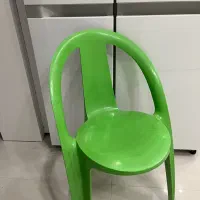 صندلی  پلاستیکی فرانسوی  ( قدیمی )