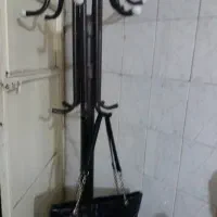 جالباسی ایستاده