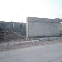 ۳۰۰ متر زمین و خانه نیم کاره