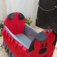 گهواره کنار مادر متحرک