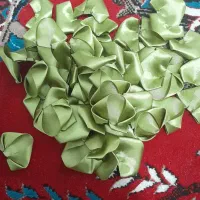 فروش گلبرگ های روبانی