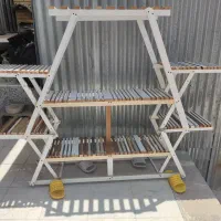 گل آپارتمانی و استند گل
