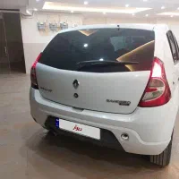 رنو ساندرو دنده ای