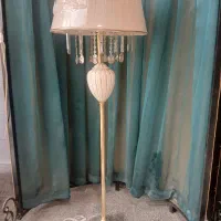 کنار سالنی کلاهک دار چینی راه راه