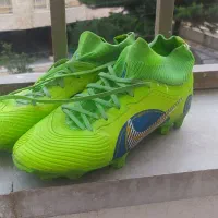 کفش فوتبال استوک دار