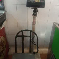 ترازو دیجیتالی 300کیلویی پایه بلند|فروشگاه و مغازه|سنقر, |دیوار