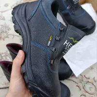 کفش|کیف، کفش، کمربند|فردیس, فردیس|دیوار