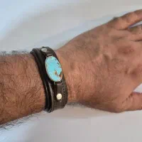 دستبند چرم با سنگ فیروزه