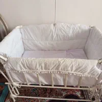 تخت گهواره ای|تخت و سرویس خواب|نگین شهر, |دیوار