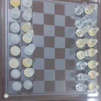 شطرنج شیشه ای